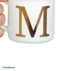 🎉HP🎉 Amazon ⭐️ gold initial M Monogram coffee  Mug